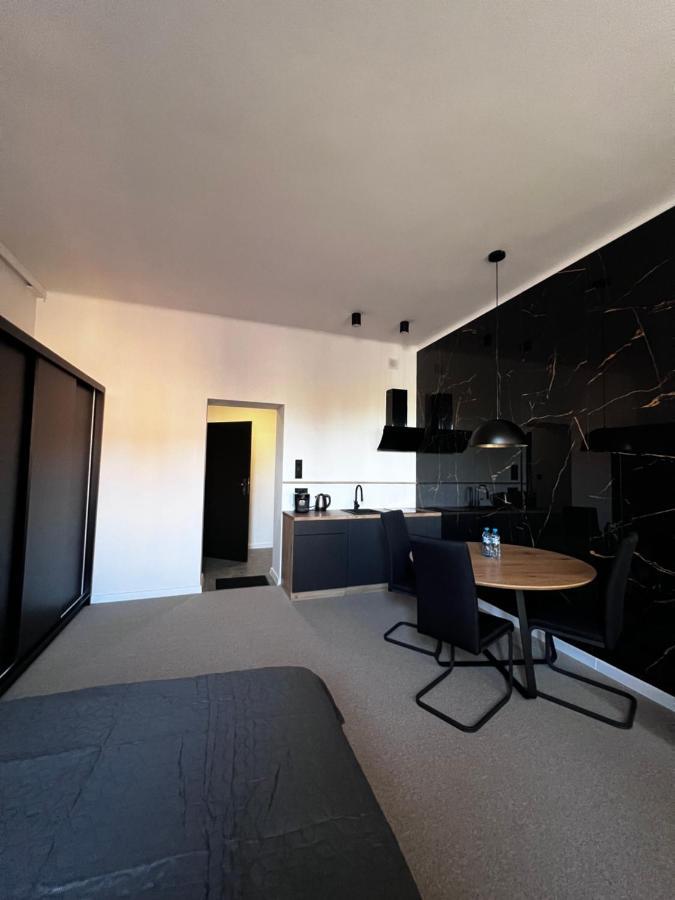 Gamler Apartments By Letrent Zyrardow Extérieur photo